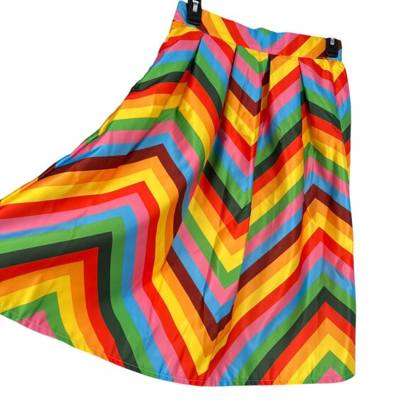 Rainbow Chevron Mid-Length Skirt With Elastic Back Zip Closure Size Small - Picture 2 of 8